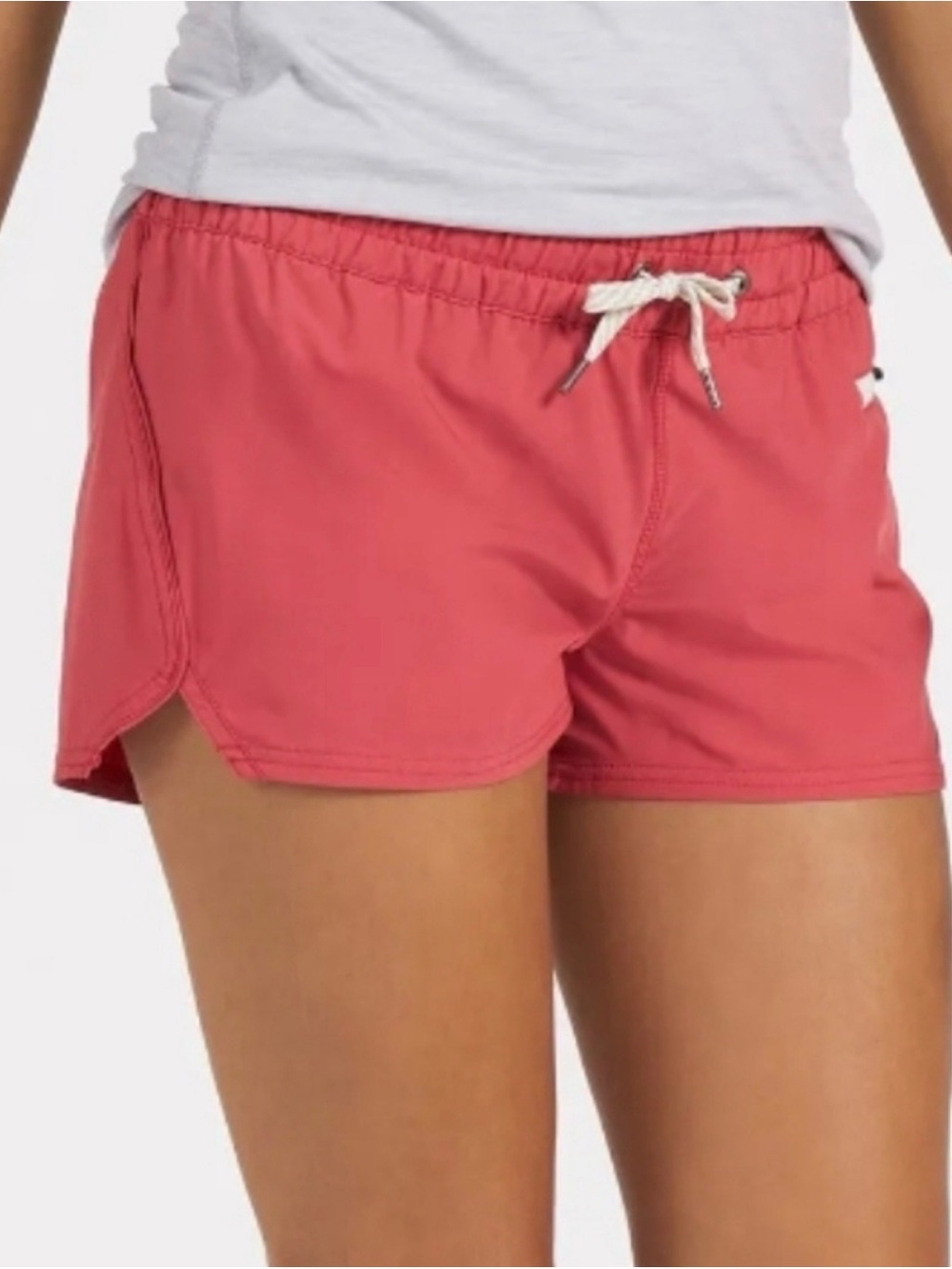 Vuori Clementine Short In Corral Pink NWOT